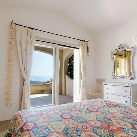 Villa Cala Di Volpe *