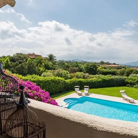 Villa Cala Di Volpe 펜션